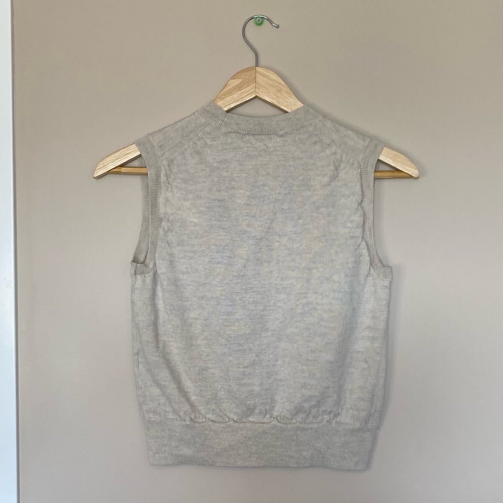 Aritzia Babaton Orta Sweater Vest 100% merino wool size XS - Picture 8 of 12